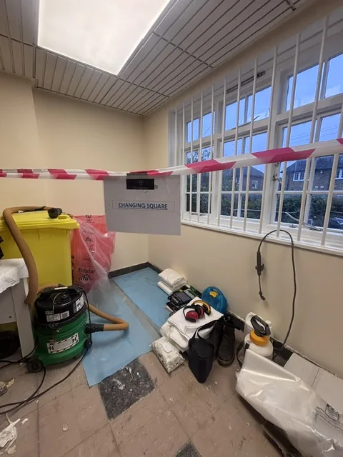 Asbestos floor tile and bitumen removal in Norbury